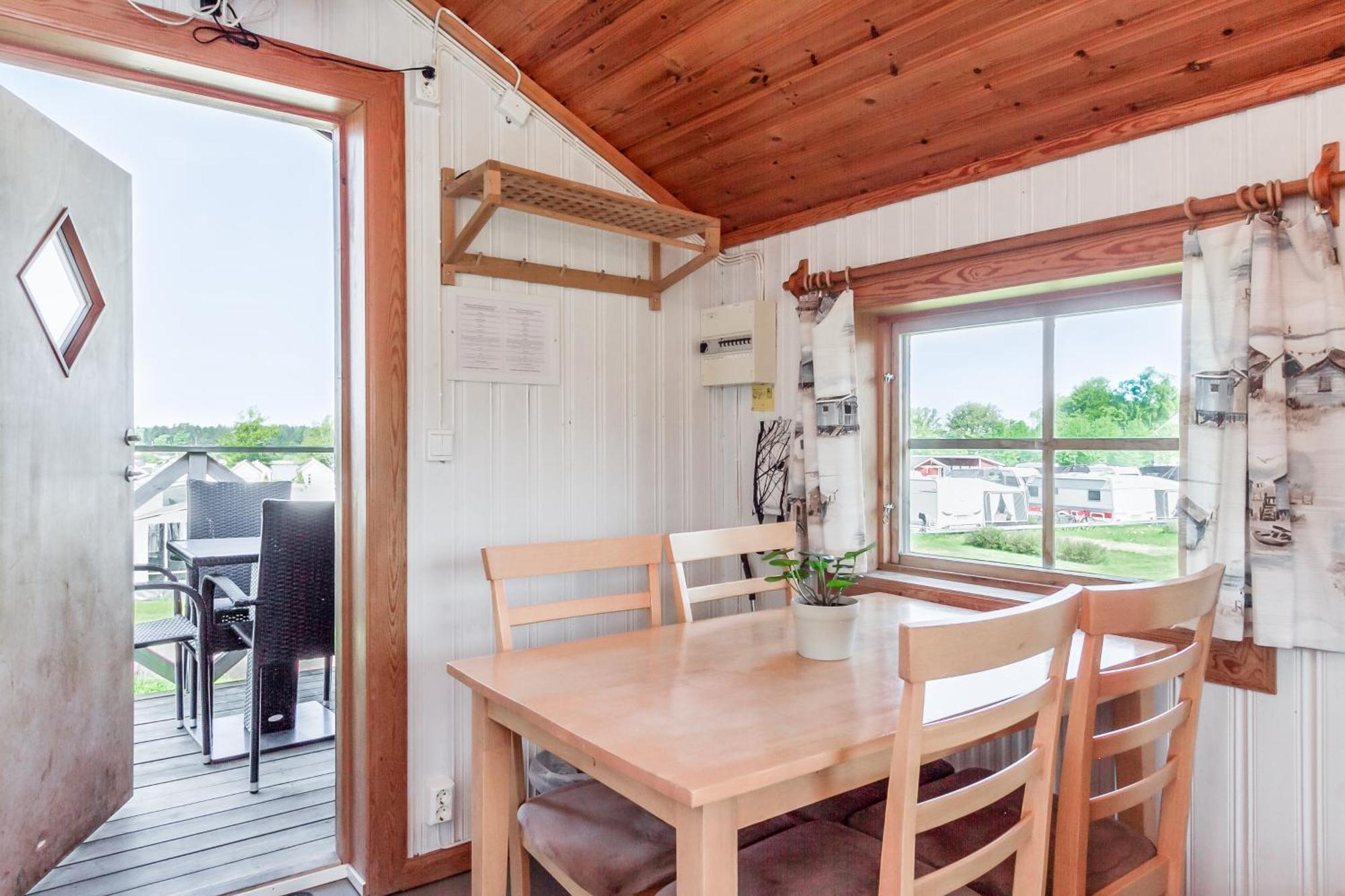 Kristinehamn Herrgardscamping & Stugor ภายนอก รูปภาพ