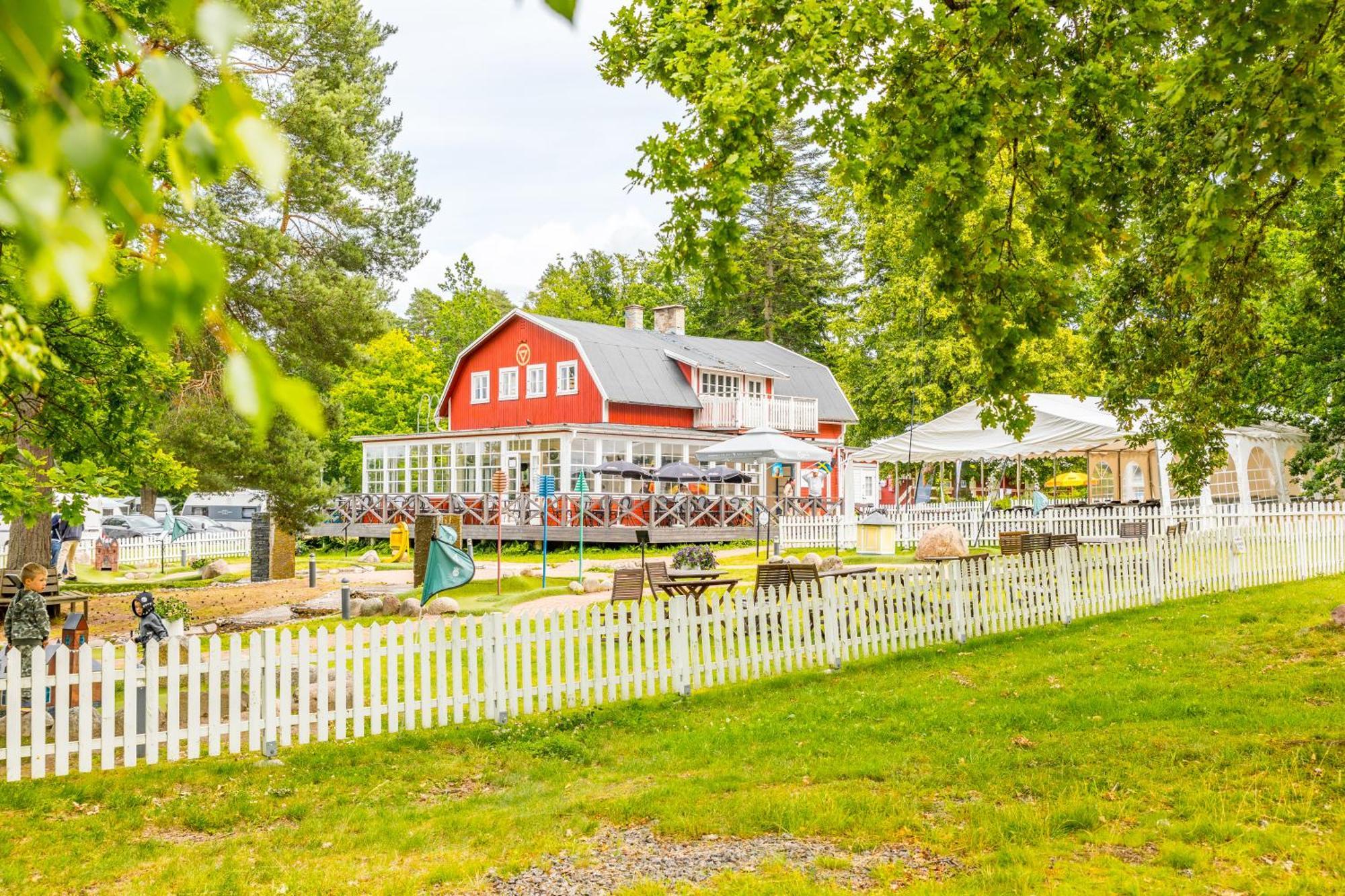 Kristinehamn Herrgardscamping & Stugor ภายนอก รูปภาพ