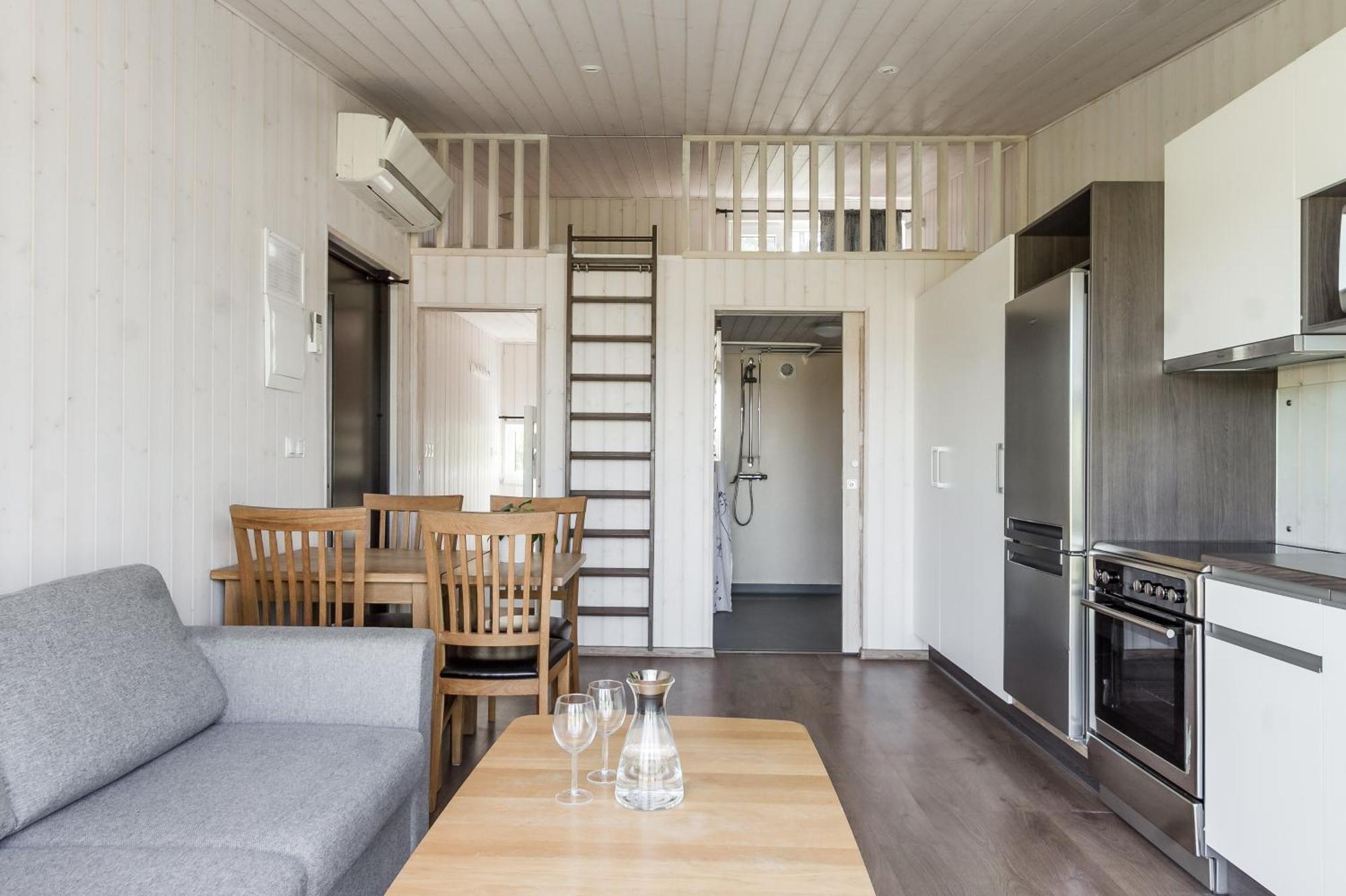 Kristinehamn Herrgardscamping & Stugor ภายนอก รูปภาพ