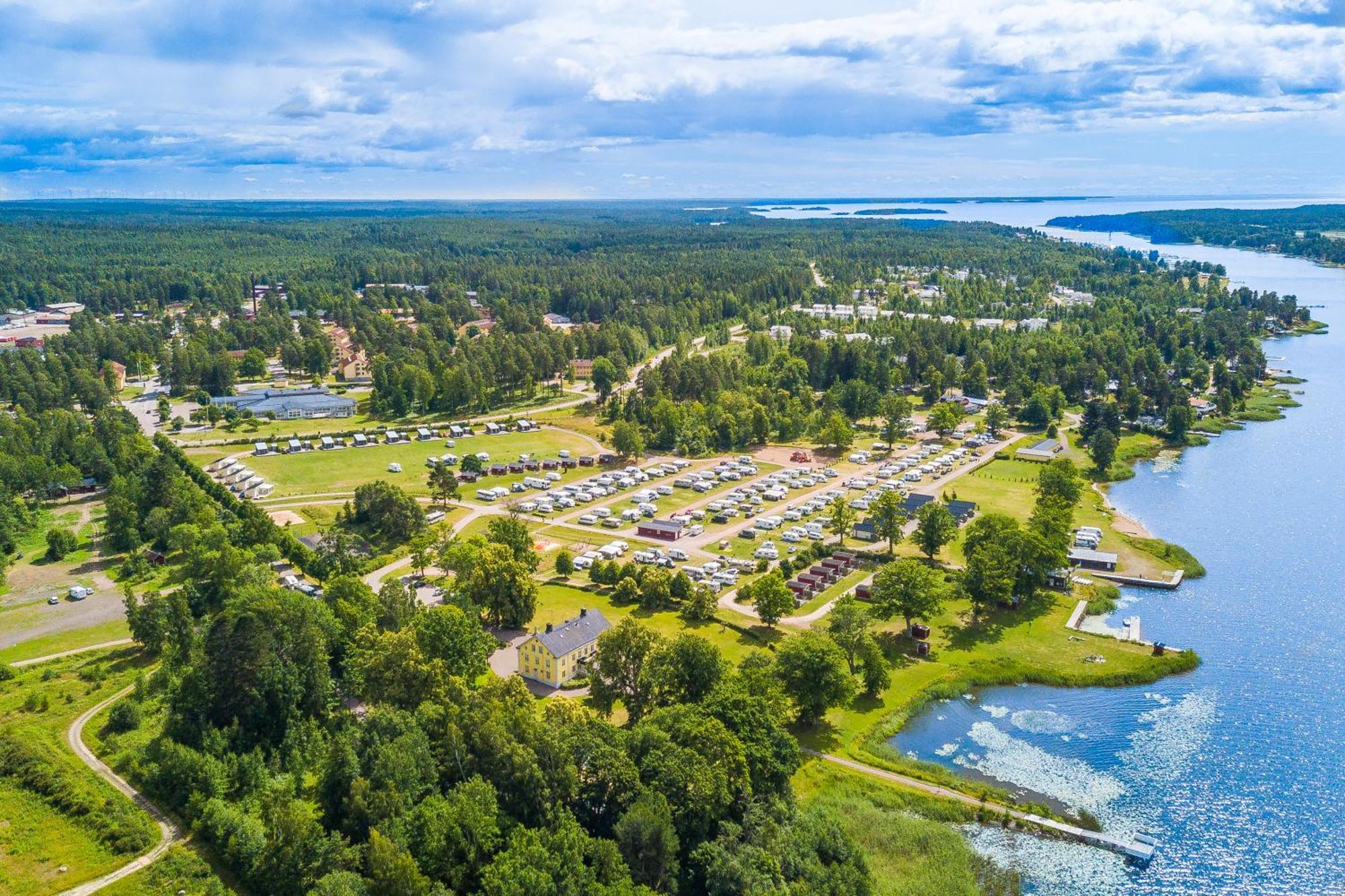 Kristinehamn Herrgardscamping & Stugor ภายนอก รูปภาพ