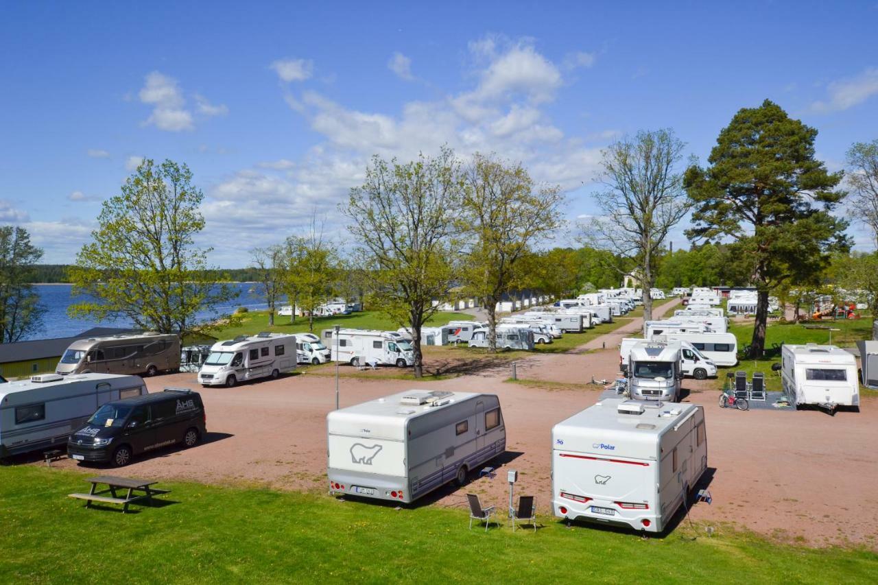 Kristinehamn Herrgardscamping & Stugor ภายนอก รูปภาพ
